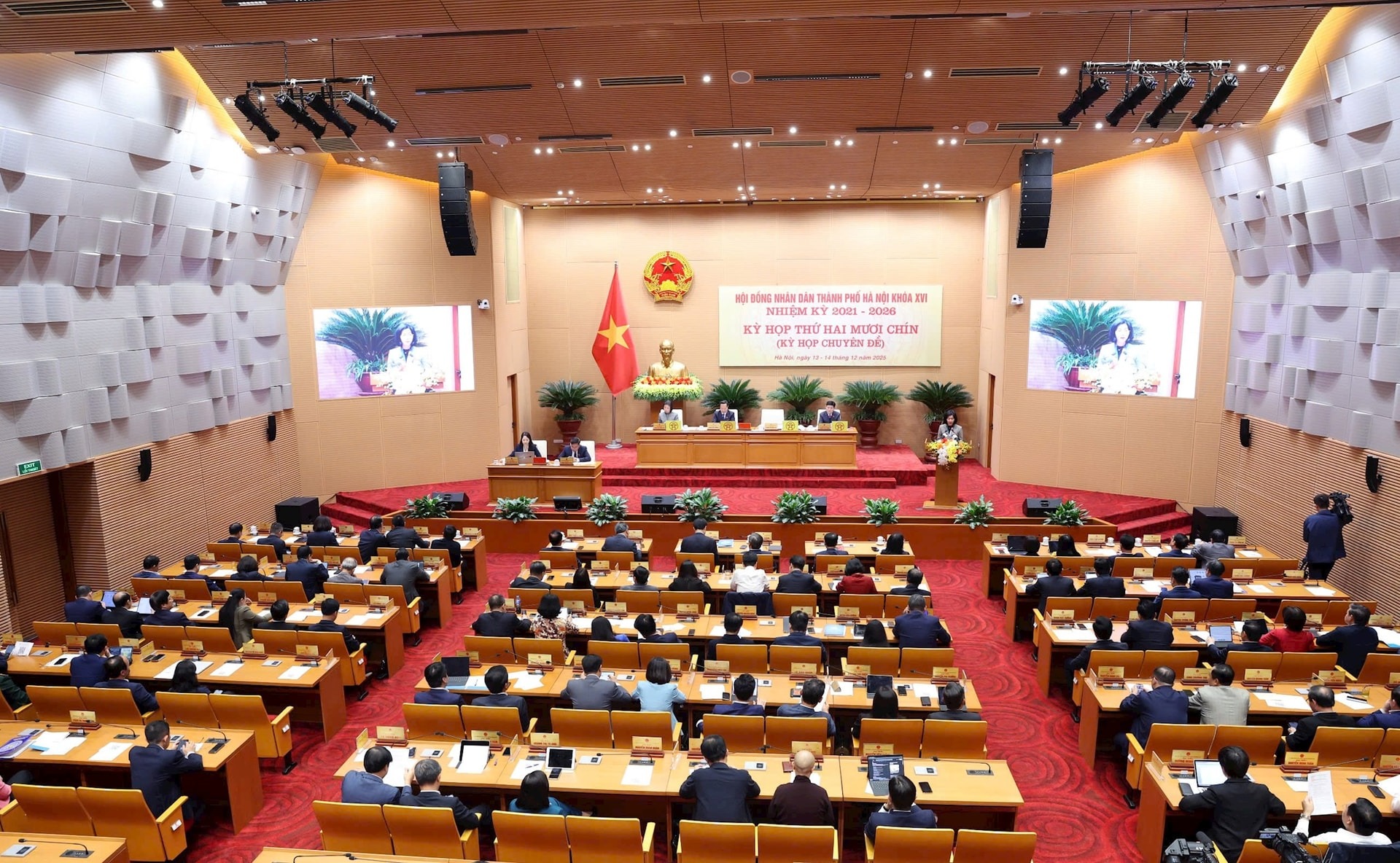 Hà Nội ban hành quy định đặc thù lựa chọn nhà thầu, nhà đầu tư cho các dự án lớn, quan trọng