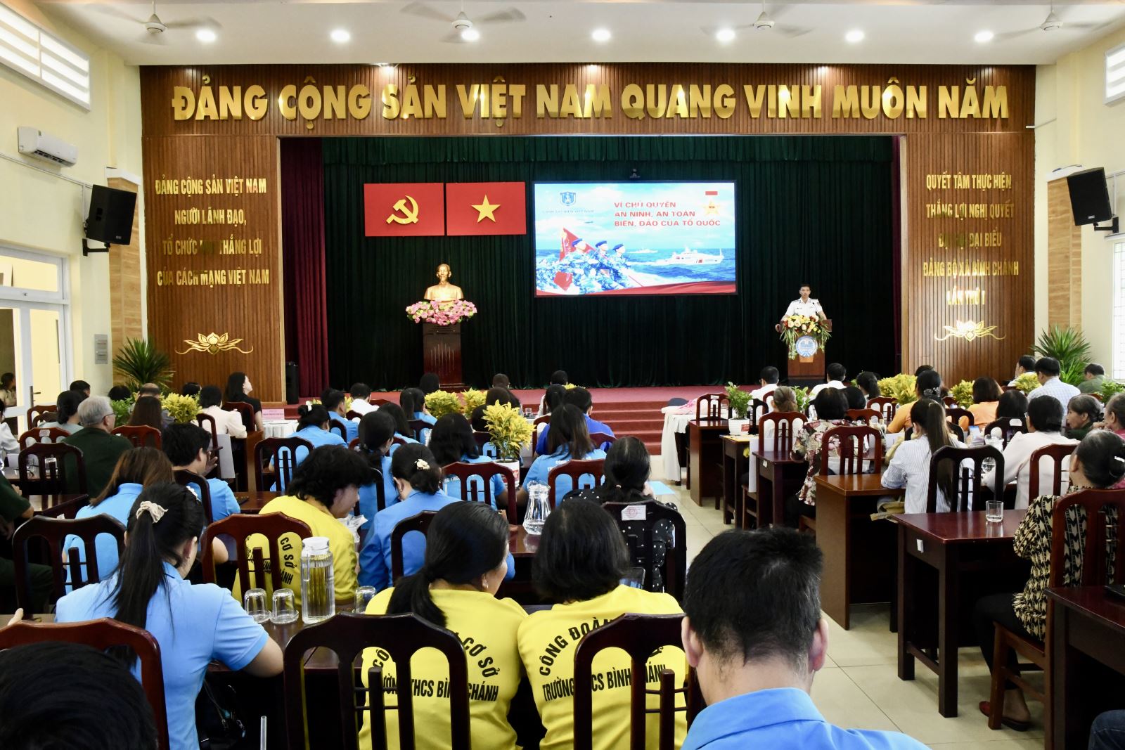 Bộ Tư lệnh Vùng Cảnh sát biển 3 tuyên truyền về biển, đảo và phòng, chống khai thác IUU