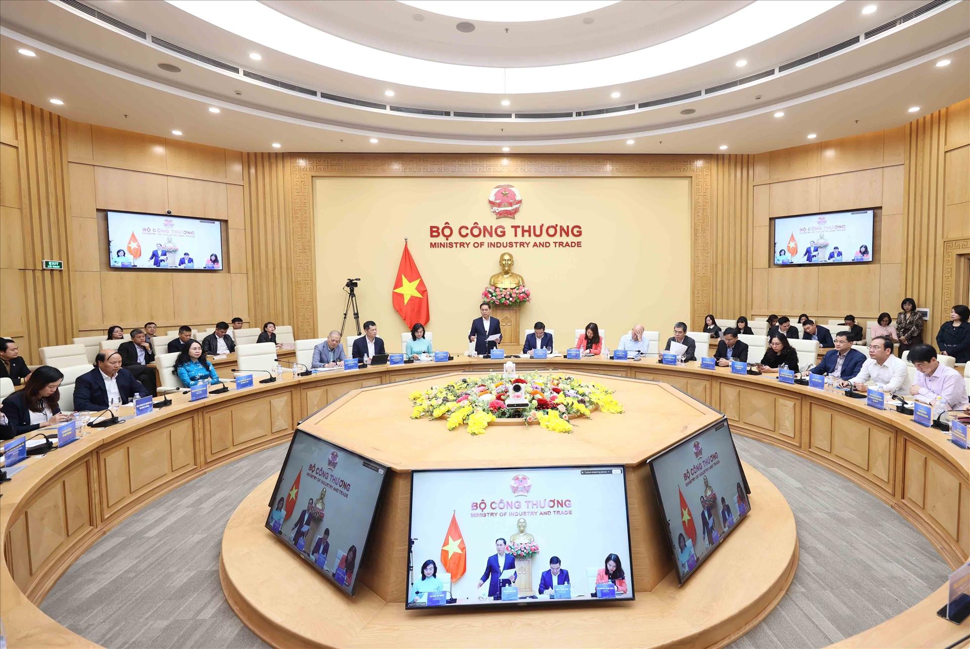 Ra mắt nền tảng số hỗ trợ doanh nghiệp tiếp cận thị trường quốc tế