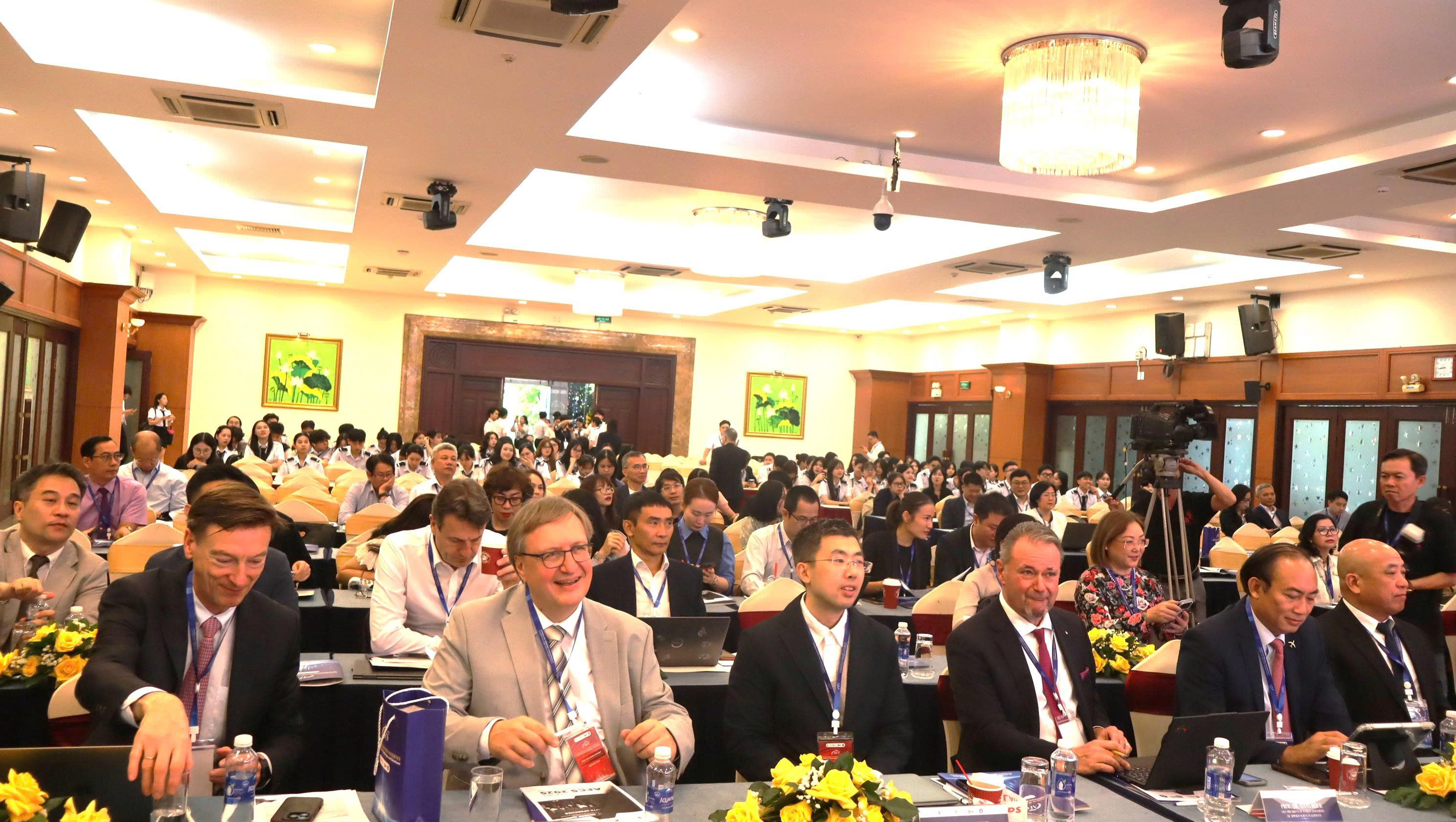 AFCS 2025: Bàn về thách thức và giải pháp cho tương lai ngành hàng không