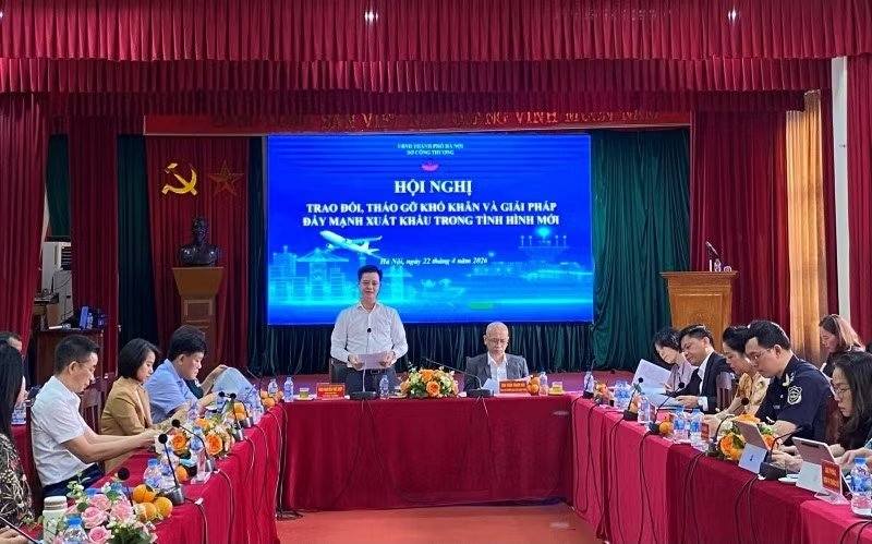 Hà Nội: Nhiều giải pháp hỗ trợ doanh nghiệp xuất khẩu